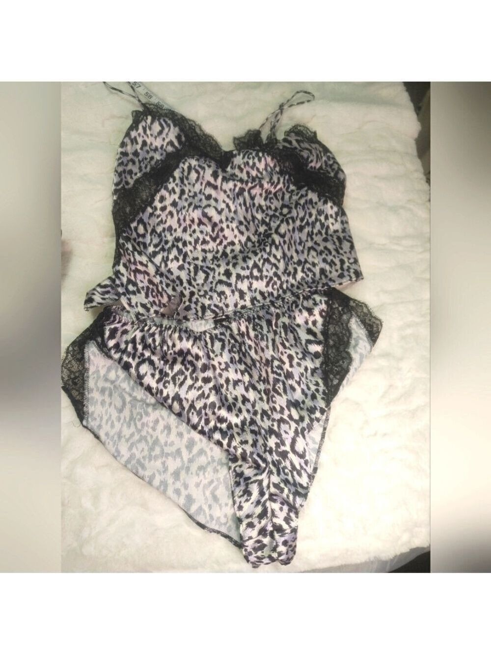 Women's Victoria's Secret Cami/Short Set Size S Light Purple, White & Black - Picture 2 of 12